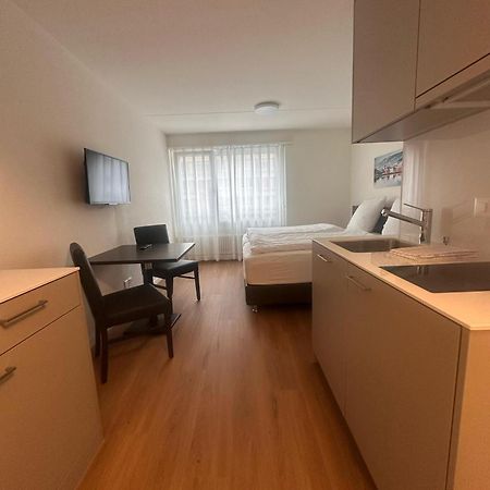 Apartamento Swiss Star Zurich Airport - Self Check-In Kloten Exterior foto